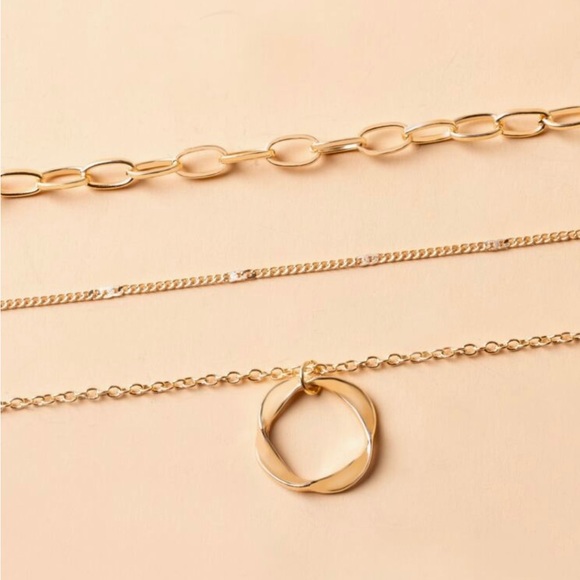 14k Gold filled “Anya” circle necklace . - Picture 2 of 3